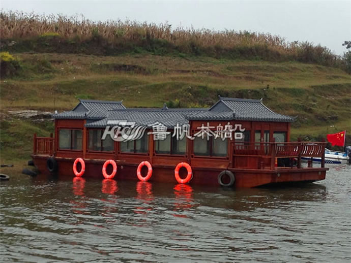 大型水上觀光畫舫